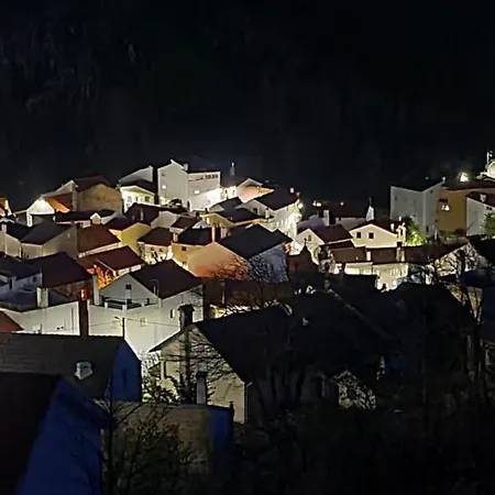 Casa Na Serra, Nyaraló