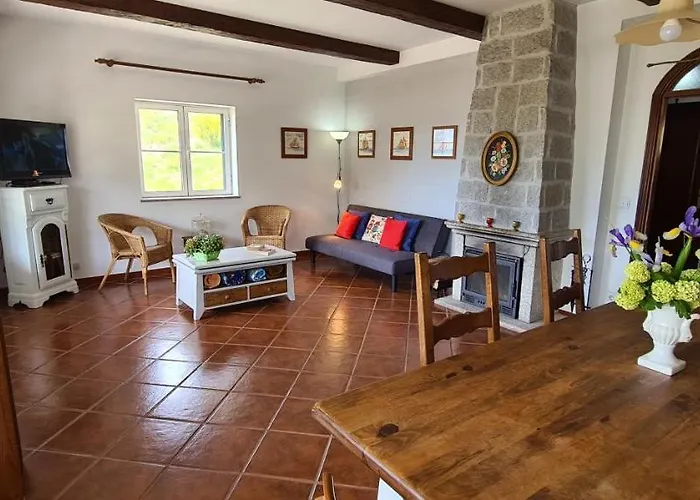 Casa Na Serra, Casa de Férias Sabugueiro (Guarda)